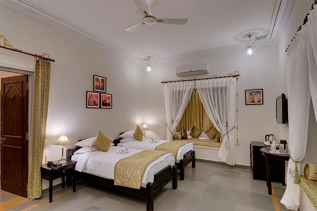 The Amargarh Hotel Udaipur Exterior photo